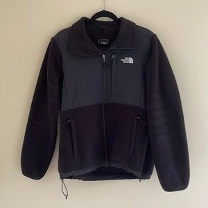 Black North Face Jacket!